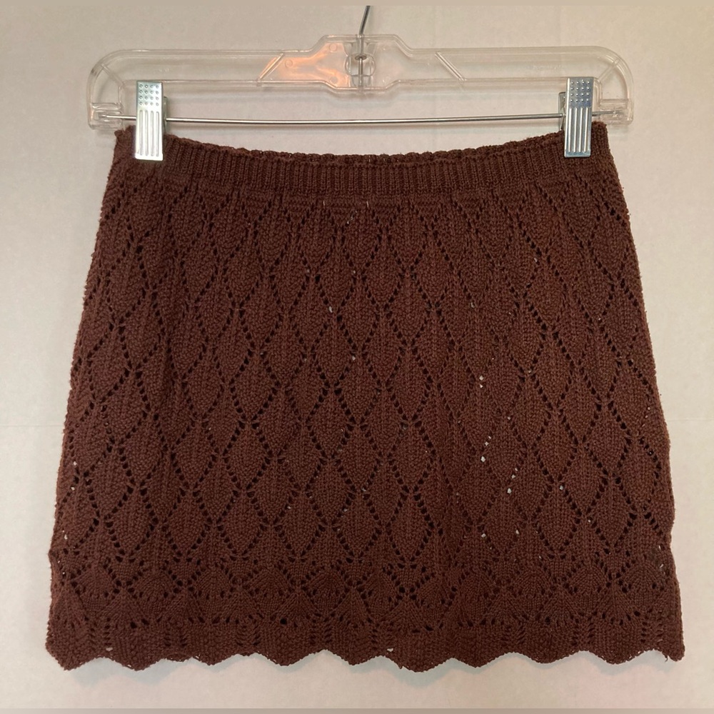 Loucia 🟣 EUC Size Large Crochet Mini Skirt